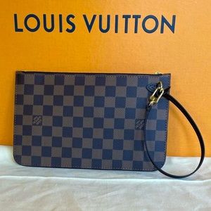 NWT 💎Neverfull Wristlet💎 by Louis Vuitton